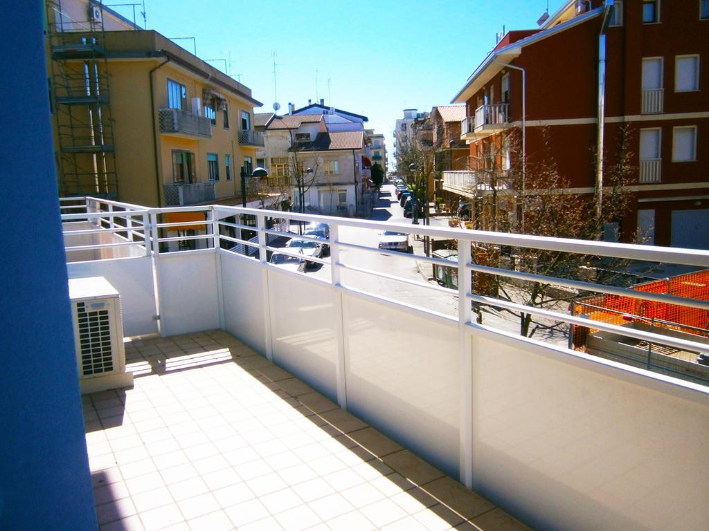 Residence Orate - Agenzia Cocal Каорле Экстерьер фото